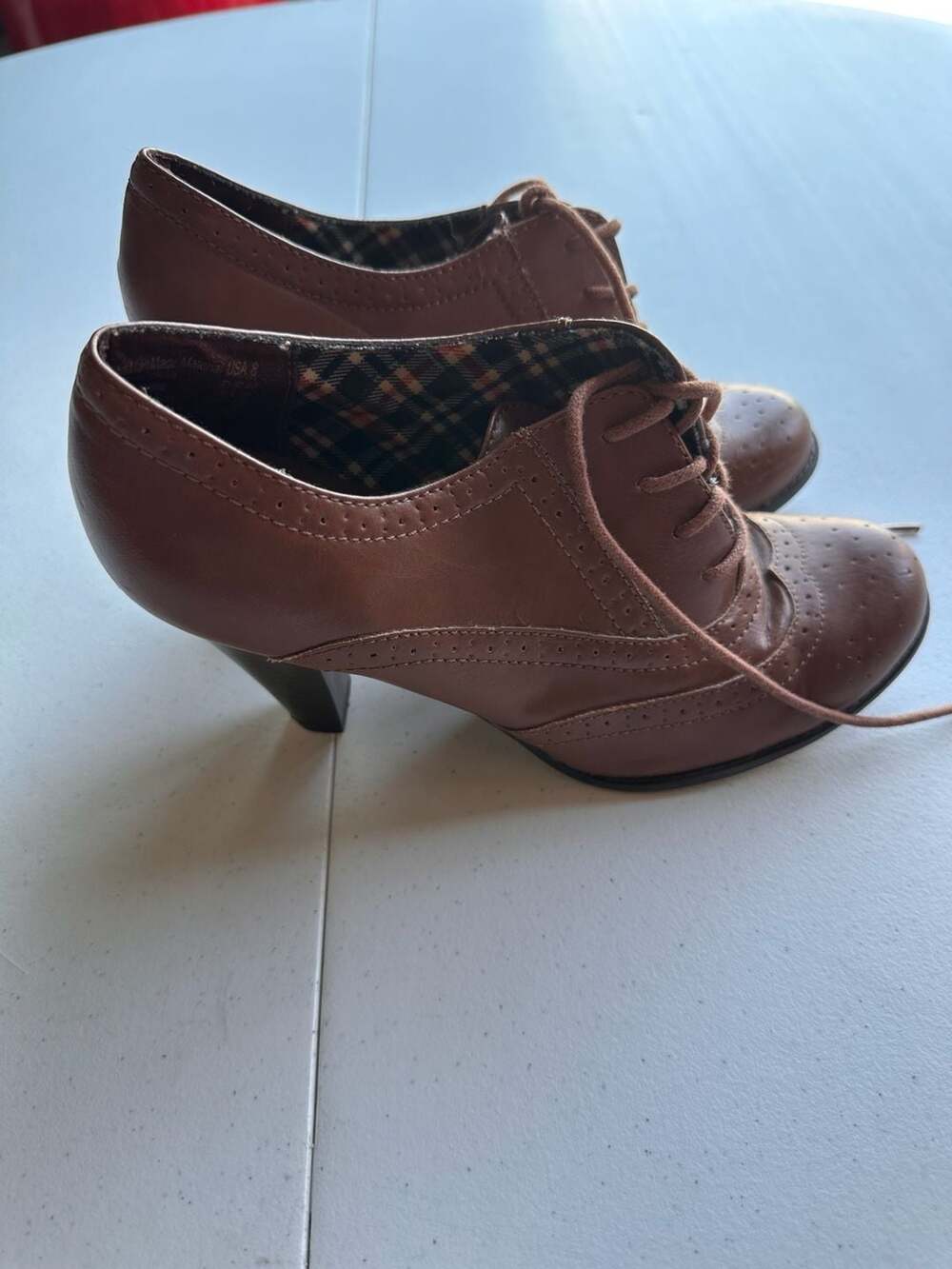 American Eagle Women's Brown Lace-Up Oxford Heels